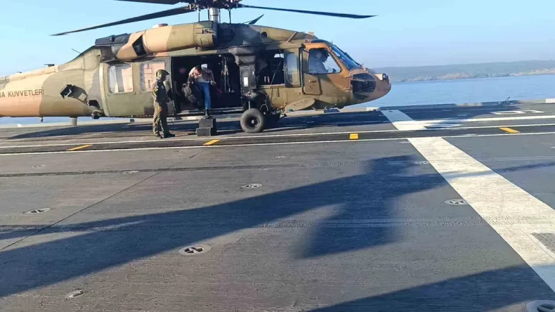 TCG Anadolu Gemisine helikopterle iniş böyle görüntülendi