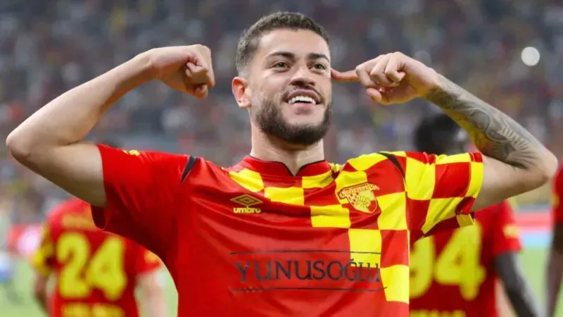 Beşiktaş’ın gündemindeki Romulo için görüşmeler başladı