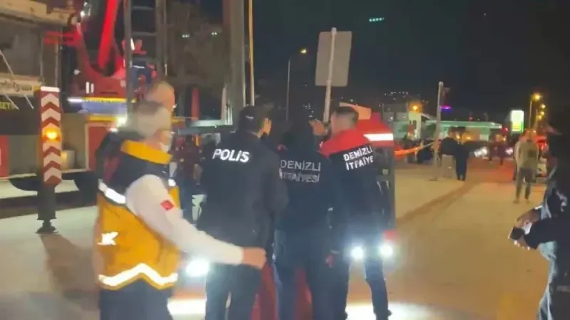 7 katlı rezidansta mahsur kalanlar kurtarılıyor