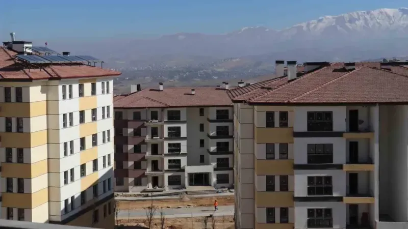 Malatya’da depremzedeler yeni evlerine kavuşuyor