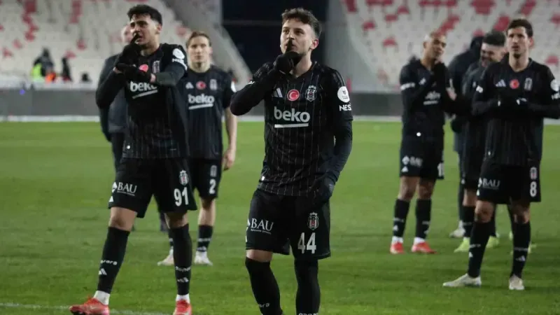 Beşiktaş, Sivasspor'u 2-0 mağlup etti