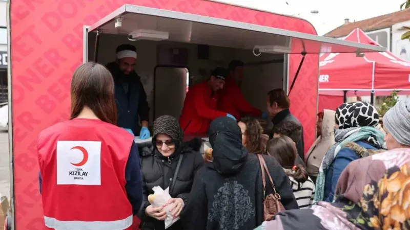 Bereket Döner ve Kızılay’dan iş birliği