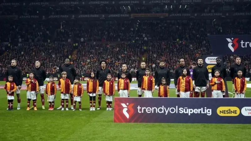 Galatasaray, Fenerbahçe ile puan farkını korudu