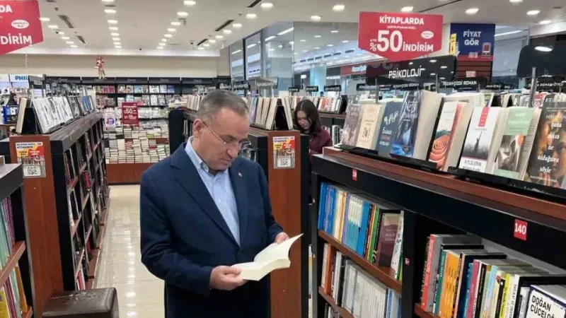 TBMM Başkanvekili Bozdağ’dan D&R mağazasına ziyaret