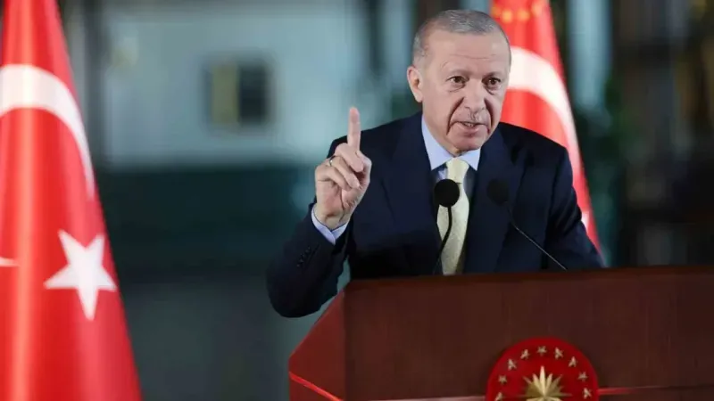 Cumhurbaşkanı Erdoğan: "Muhalefet sahte gündemle oyalanırken, biz ülkemizi büyütmeyi sürdüreceğiz"