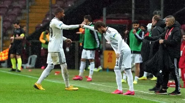 FIFA’dan oyuncu değişikliğini 5’e çıkarma önerisi