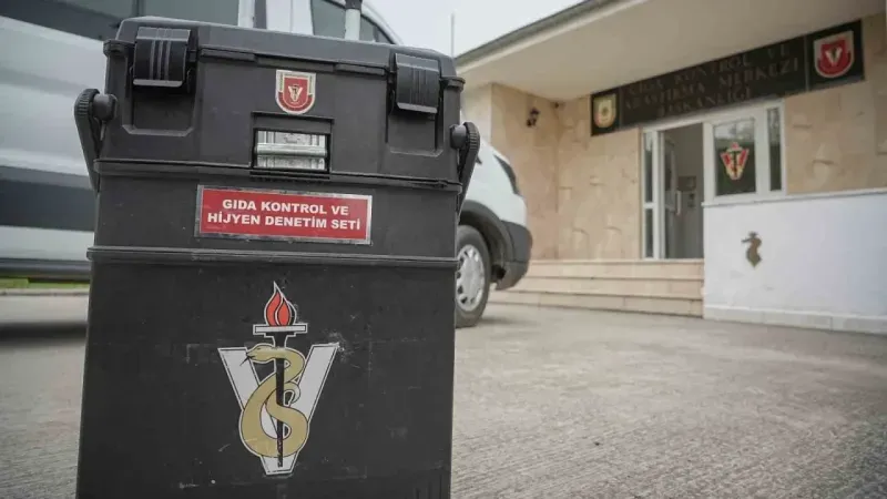 Mehmetçiğin içtiği sütten, yediği konserveye kadar hepsi bu laboratuvardan geçiyor