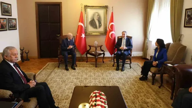 MHP Lideri Bahçeli, DEM Parti heyeti ile görüştü