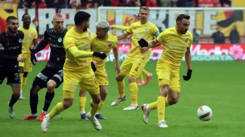 Kayserispor Süper Lig serüvenine devam edecek