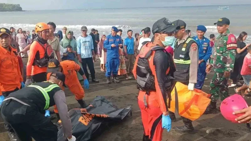 Endonezya’da turistik Bali Adası’na giden feribot battı: 4 ölü, 31 kayıp