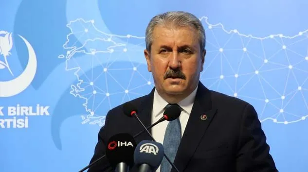 Destici: Seçilmiş olmak teröre destek vermek, teröristi kollama hakkı vermez