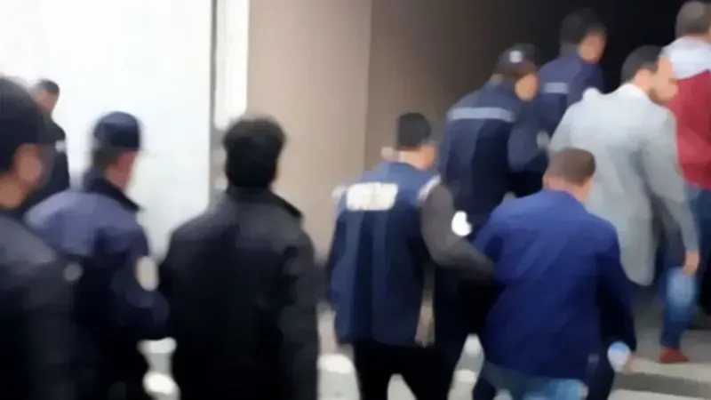 İstanbul merkezli 8 ilde bahis operasyonu: 24 gözaltı