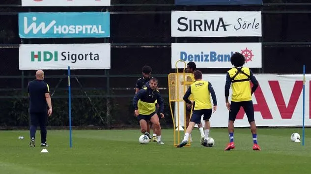Fenerbahçe’de hazırlıklar sürüyor