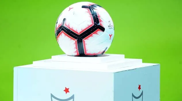 Korona virüs, Süper Lig’e yüzde 19 değer kaybettirdi