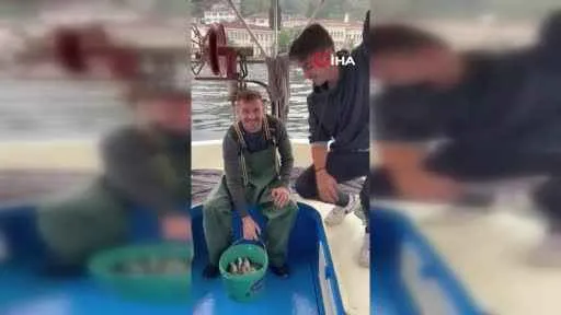 Tadic, İstanbul Boğazı'nda balık tuttu