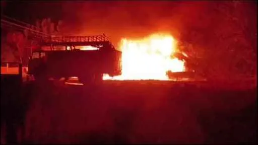 Göle'de kereste fabrikasında yangın