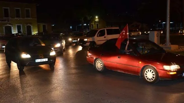 Ayasofya’nın ibadete açılması Karaman’da düzenlenen konvoyla kutlandı