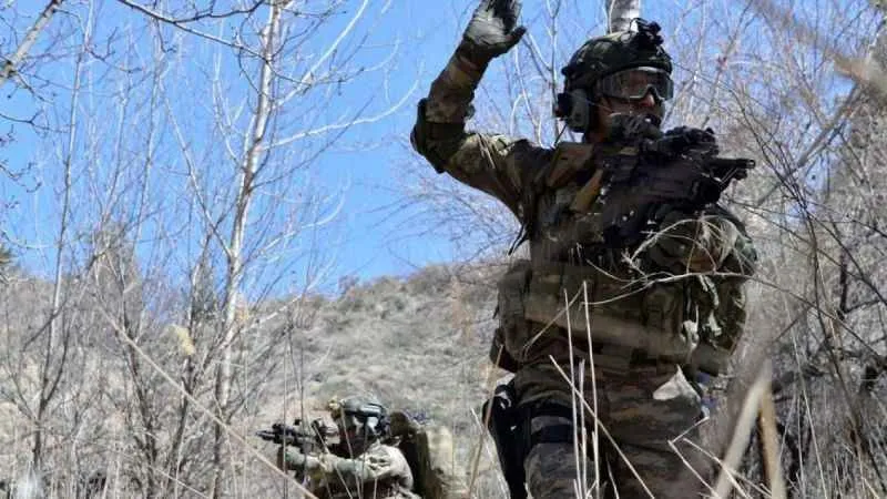 Diyarbakır'da 2 terörist etkisiz hale getirildi