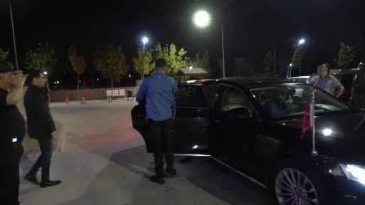 Uşak’ta okul kantininde satılan tavuk döner ve pilav yiyen 65 öğrenci zehirlendi