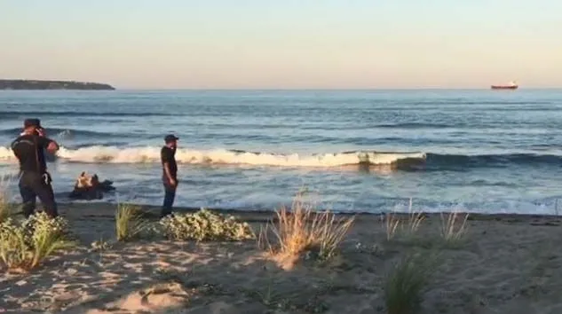 Kırklareli’de denize giren 2 kişiden biri boğuldu, diğeri kayıp