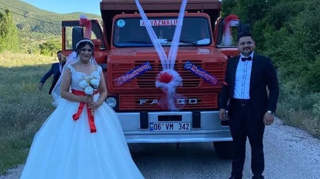 Kamyon gelin arabası oldu