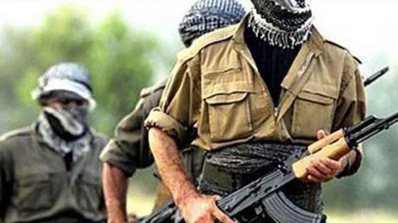 Teslim olan terörist: “Türk SİHA’ları bizi kendi kazdığımız mağaralara gömüyor”