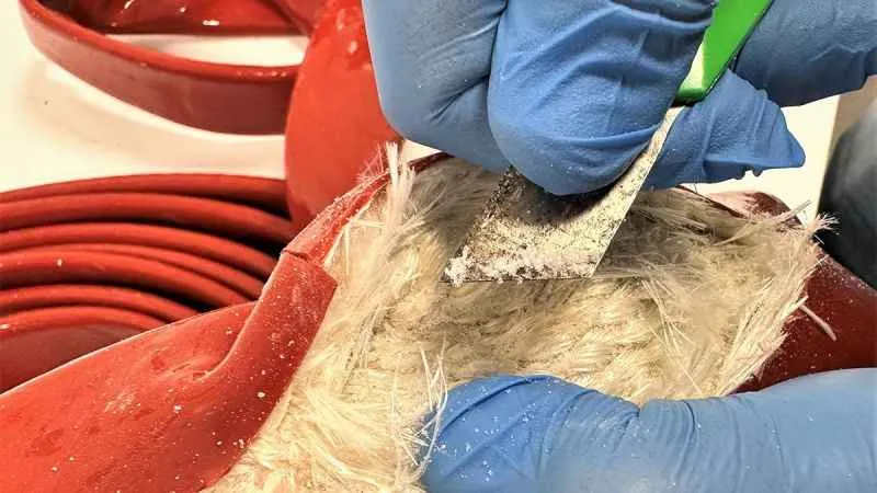 Kargolanan yangın hortumundan uyuşturucu çıktı