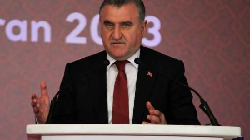 Bakan Bak: "Kötü alışkanlıklarla mücadelede en önemli rolü spor aktiviteleri alıyor”