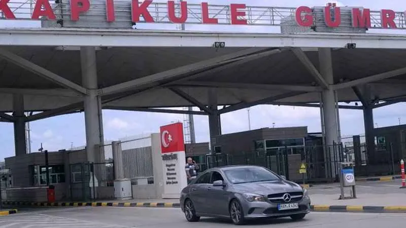 Gümrük kapılarından toplam 1 milyon 126 bin 761 yolcu geçti