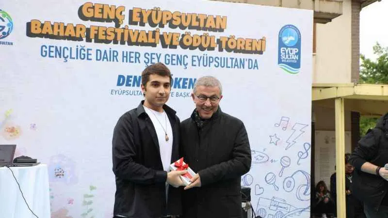  Genç Eyüpsultanlılar festivalde buluştu