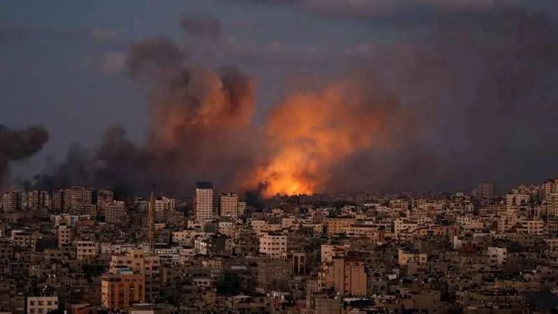 İsrail ordusu: “Gazzelilere saat 10.00-16.00 arasında güvenli geçiş izni verildi”