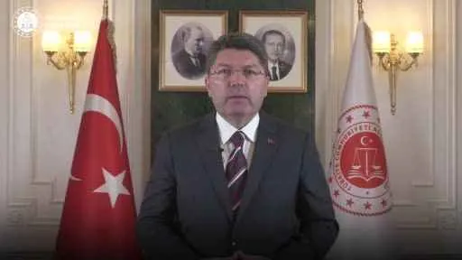 Bakan Tunç'tan Anayasa açıklaması !
