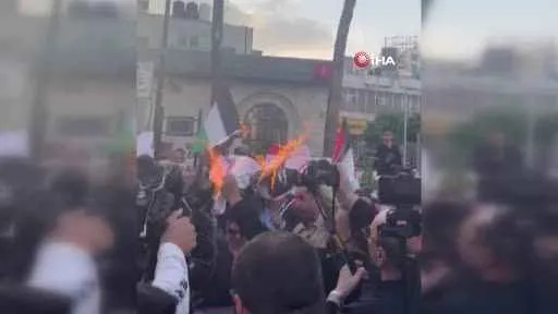 Filistinliler, Emmanuel Macron’u protesto etti