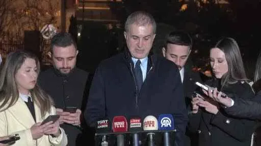 Ömer Çelik'ten Özgür Özel’e: Milletten özür dileyin