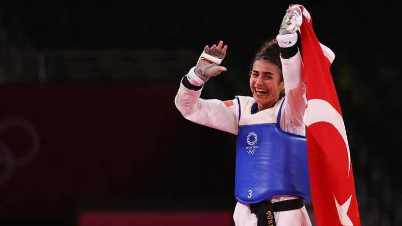 Hatice Kübra İlgün bronz madalyanın sahibi oldu