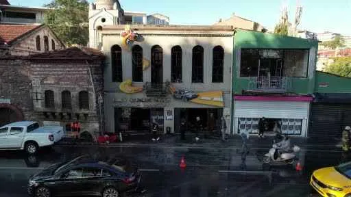 Balat Oyuncak Müzesi’nde yangında oluşan hasar gün ağarınca ortaya çıktı