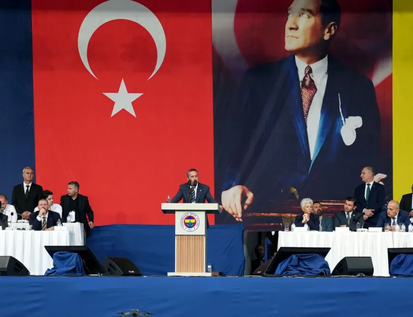 Ali Koç: "Kulübün borçlarını nasıl ödediysek şampiyonluk borcunu da ödeyeceğiz"