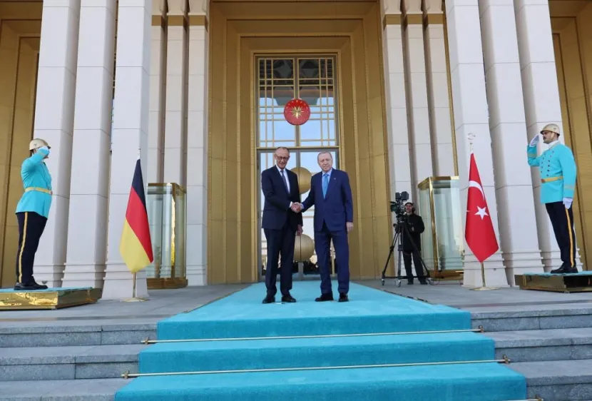 Almanya Başbakanı Merz, Külliye'de