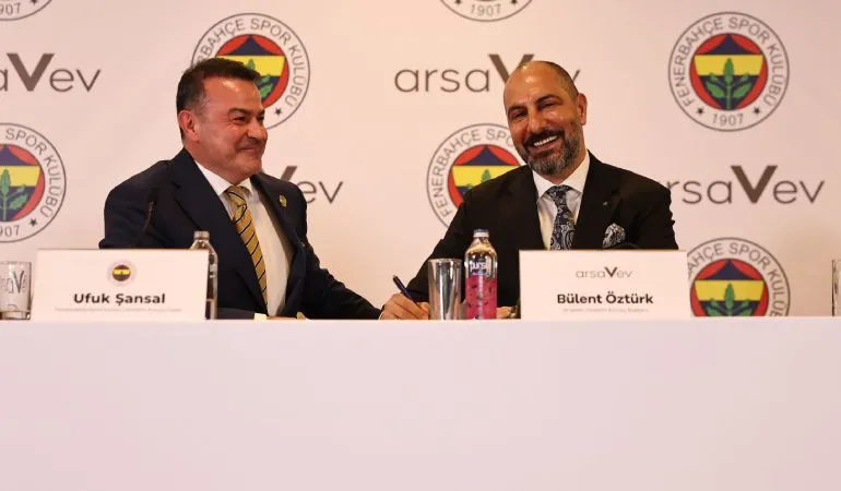 arsaVev ile Fenerbahçe Kadın Futbol Takımı Arasında Sponsorluk Anlaşması