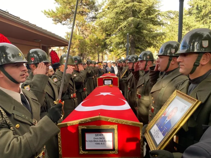 Astsubay Kıdemli Başçavuş Ümit İnce Ankara'da defnedildi