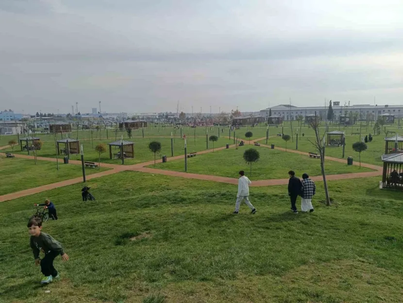 Atatürk Havalimanı Millet Bahçesi’ne ilk gününde vatandaşlar akın etti