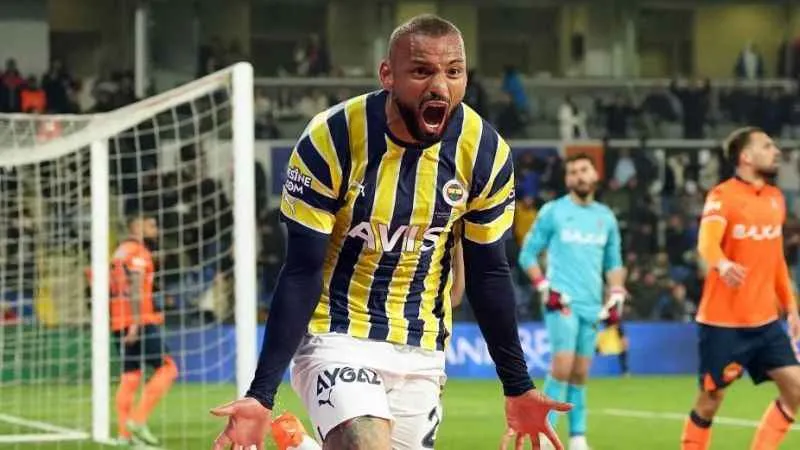 Fenerbahçe, Joao Pedro'yu Gremio'ya kiraladı