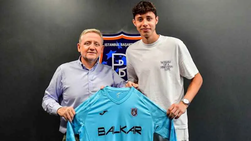 RAMS Başakşehir, Deniz Dilmen’in sözleşmesini 4 yıl uzattı