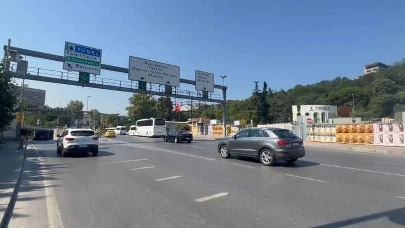 Durdurulan Levazım Tüneli, sürücülere yılda yaklaşık 300 milyon lira kaybettiriyor