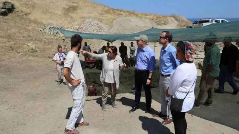 Trakya'nın en büyük antik tiyatrosu gün yüzüne çıkartılıyor