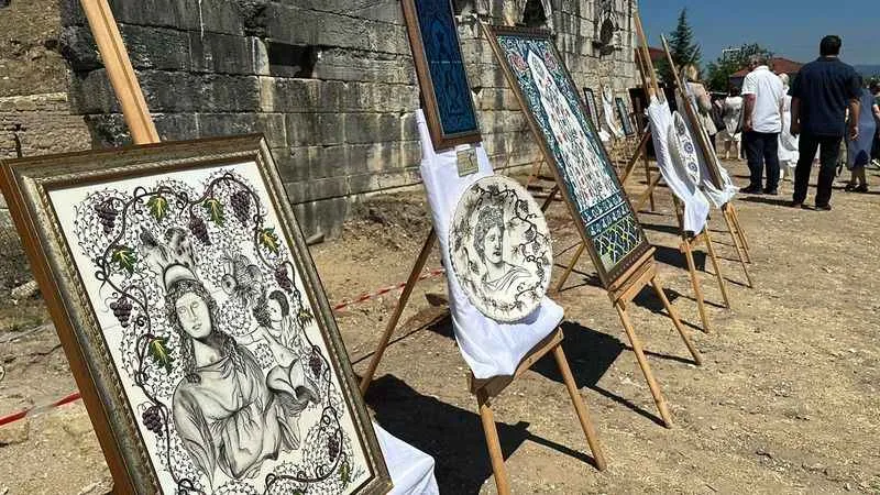 2 bin yıllık antik kentte ilk çini sergisi