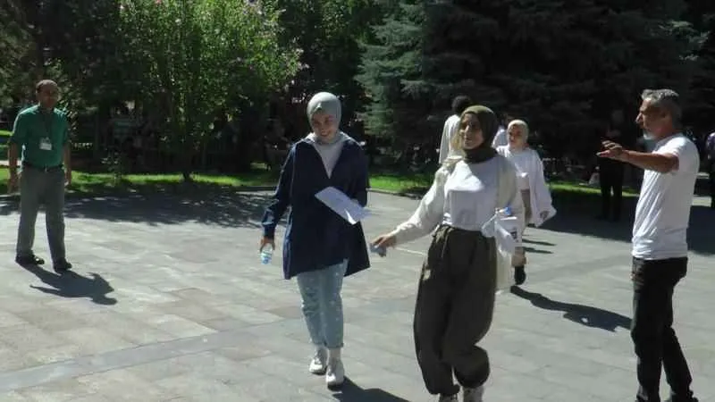 KPSS Öğretmenlik Alan Bilgisi Testi başladı