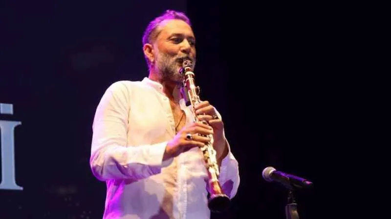 Hüsnü Şenlendirici Düzcelileri mest etti