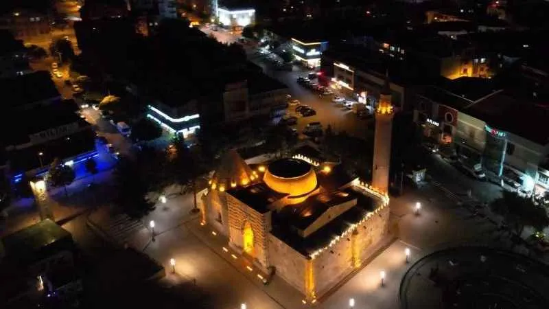 Cacabey Medresesi drone görüntüsüyle hayran bıraktı