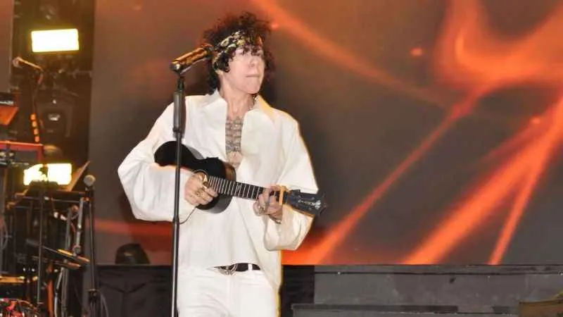 Ünlü Amerikalı sanatçı LP, Antalya'da sahne aldı